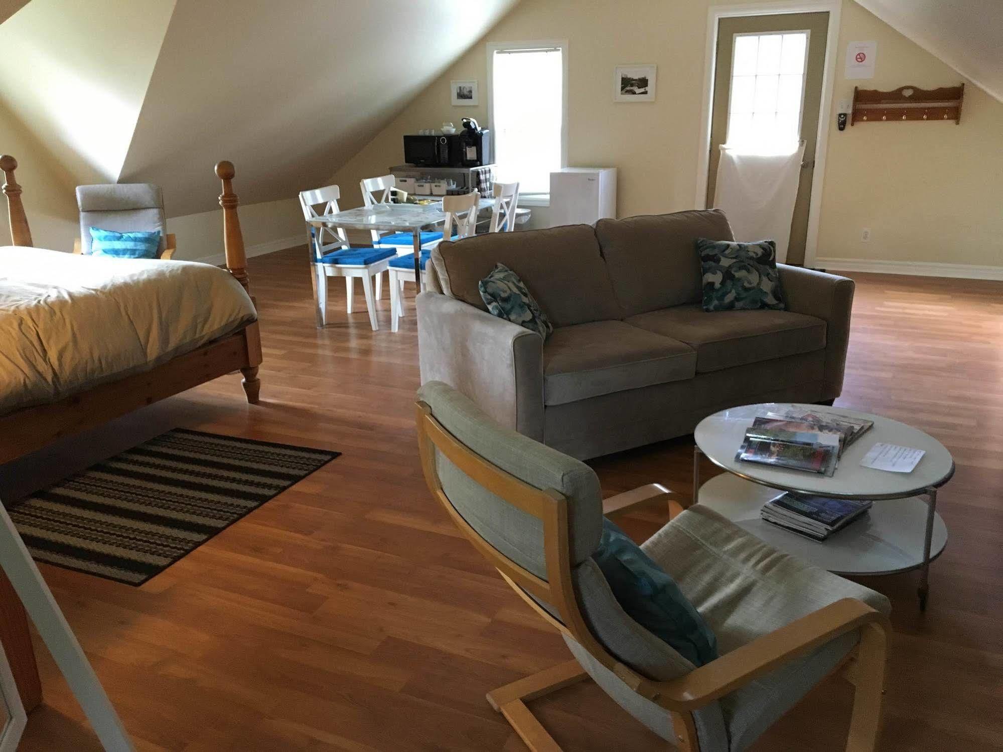 Merrickville Guest Suites Eksteriør bilde